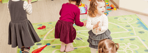 Küçük Kalplere Dokunan Büyük Sözler: 2-6 Yaş Arası Çocuklarla Şiddetsiz İletişim Küçük Kalplere Dokunan Büyük Sözler: 2-6 Yaş Arası Çocuklarla Şiddetsiz İletişim